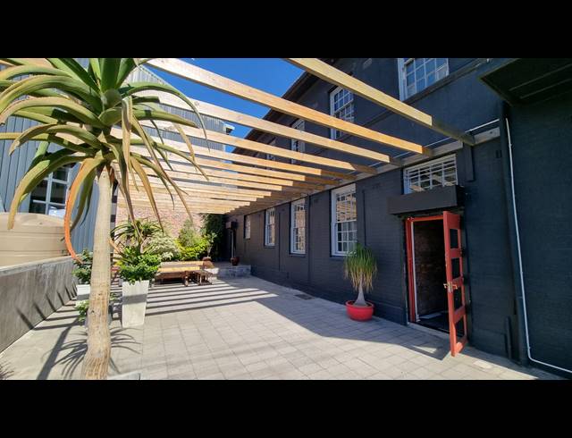 312M² BUSINESS CENTRE TO LET IN WOODSTOCK